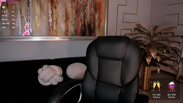 Snapshot of JuanitaClay chatting on 20, 11, 2025 JuanitaClay online show from 20, 11, 2025