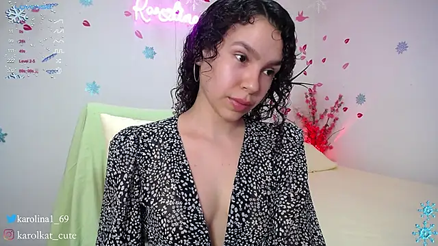 Snapshot of Karolina_1 chatting on 27, 12, 2024 Karolina 1 online show from 27, 12, 2024