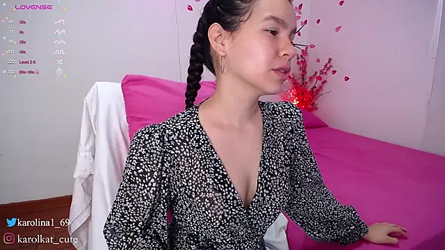 Snapshot of Karolina_1 chatting on 13, 1, 2025 Karolina 1 online show from 13, 1, 2025