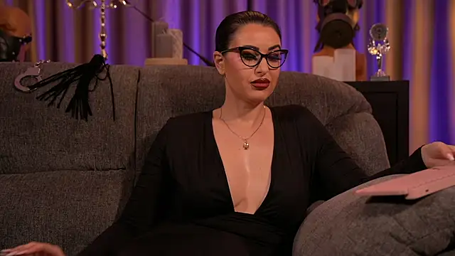 kelly kent online show from 8, 3, 2025