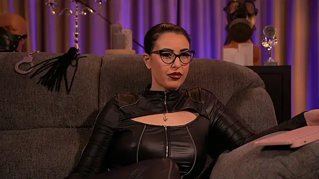 kelly kent online show from 9, 3, 2025