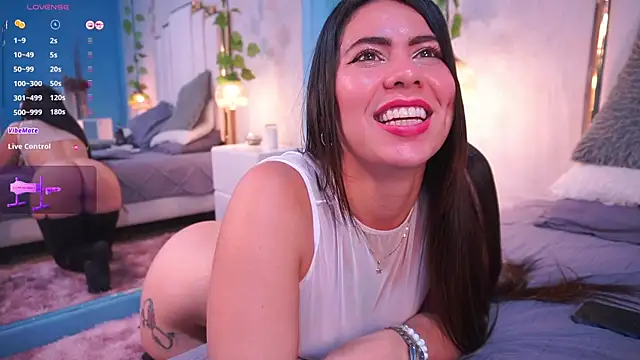 lara giraldo online show from 12, 1, 2025