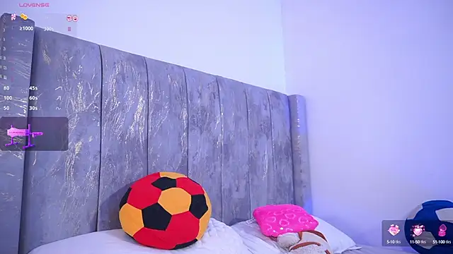 lara giraldo online show from 19, 3, 2025