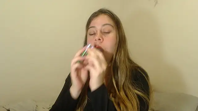 Snapshot of SweetSofty chatting on 3, 1, 2025 SweetSofty online show from 3, 1, 2025