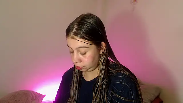 Snapshot of SweetSofty chatting on 12, 1, 2025 SweetSofty online show from 12, 1, 2025