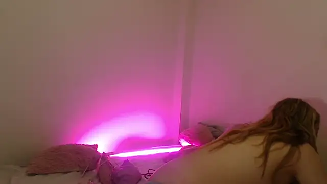 Snapshot of SweetSofty chatting on 14, 3, 2025 SweetSofty online show from 14, 3, 2025