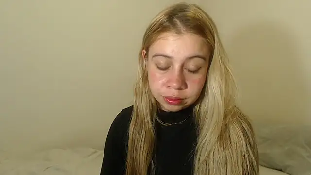 Snapshot of SweetSofty chatting on 15, 3, 2025 SweetSofty online show from 15, 3, 2025