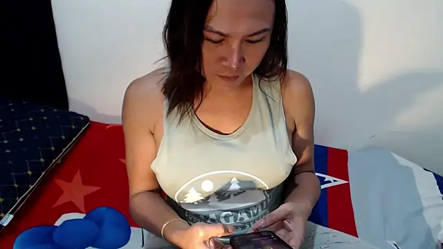 Snapshot of imyours-chenxx chatting on 5, 10, 2025 imyours-chenxx online show from 5, 10, 2025