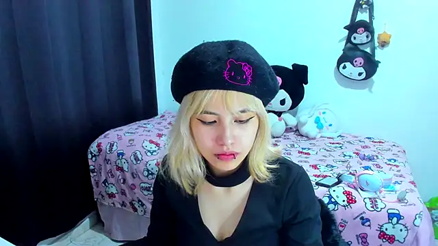 Akane-Mou online show from 26, 10, 2025