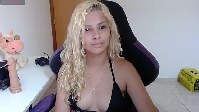 Snapshot of jujubinhahot chatting on 25, 1, 2025 jujubinhahot online show from 25, 1, 2025