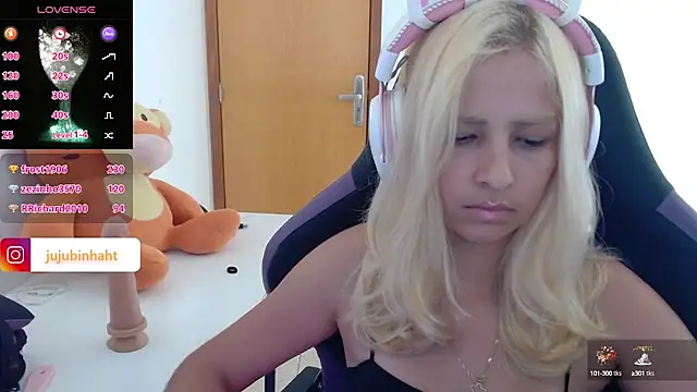 Snapshot of jujubinhahot chatting on 2, 2, 2025 jujubinhahot online show from 2, 2, 2025