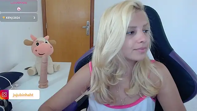 Snapshot of jujubinhahot chatting on 5, 2, 2025 jujubinhahot online show from 5, 2, 2025