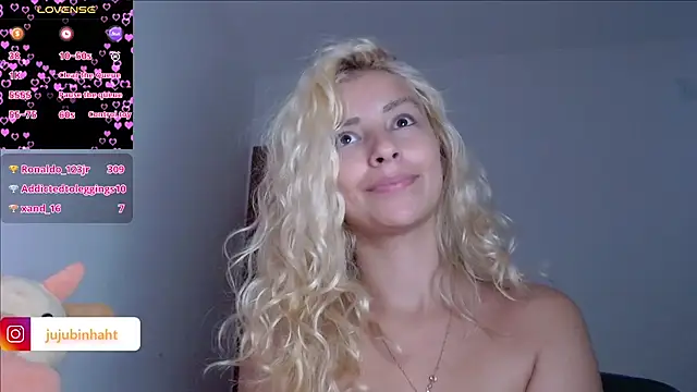 Snapshot of jujubinhahot chatting on 26, 2, 2025 jujubinhahot online show from 26, 2, 2025