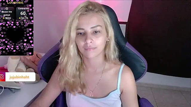 Snapshot of jujubinhahot chatting on 16, 3, 2025 jujubinhahot online show from 16, 3, 2025