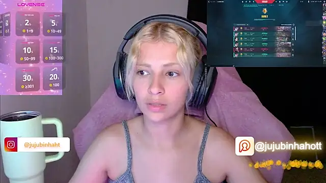 Snapshot of jujubinhahot chatting on 7, 10, 2025 jujubinhahot online show from 7, 10, 2025