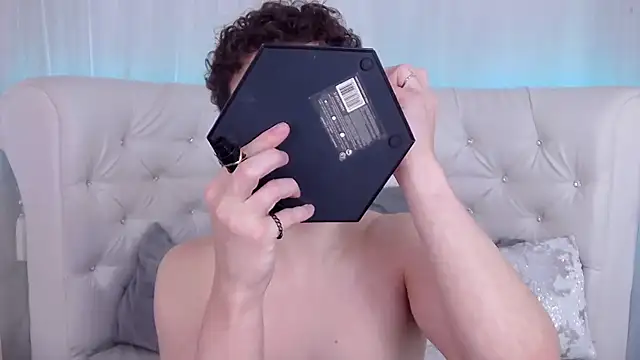 RobbyCharming online show from 12, 11, 2025