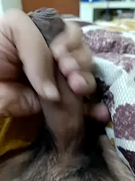 Snapshot of wrong_man25 chatting on 15, 12, 2025 wrong man25 online show from 15, 12, 2025