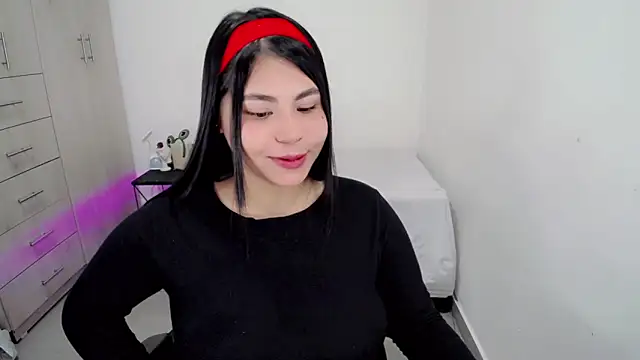 Snapshot of Youlittlepervertt_ chatting on 6, 1, 2026 Youlittlepervertt online show from 6, 1, 2026