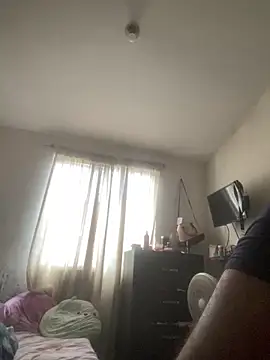 Snapshot of thegoldensexting420 chatting on 10, 9, 2025 thegoldensexting420 online show from 10, 9, 2025