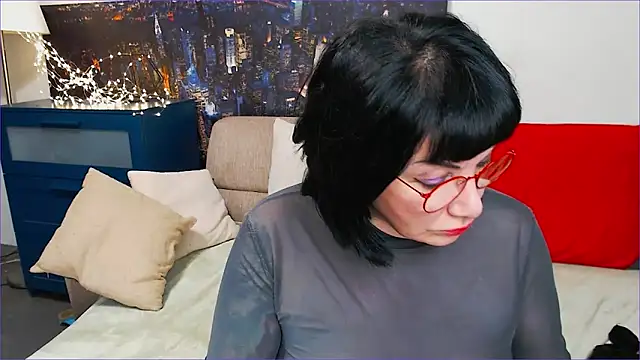 Snapshot of SquirtySlut chatting on 28, 2, 2025 SquirtySlut online show from 28, 2, 2025