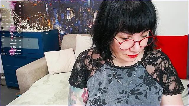 Snapshot of SquirtySlut chatting on 8, 3, 2025 SquirtySlut online show from 8, 3, 2025