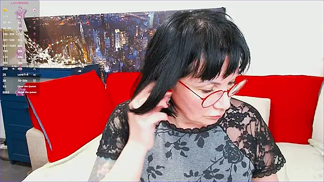 Snapshot of SquirtySlut chatting on 12, 3, 2025 SquirtySlut online show from 12, 3, 2025