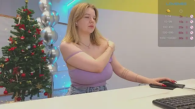 Snapshot of LovlyBambi chatting on 29, 12, 2024 LovlyBambi online show from 29, 12, 2024