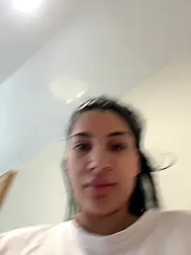 Snapshot of Samira30 chatting on 28, 9, 2025 Samira30 online show from 28, 9, 2025