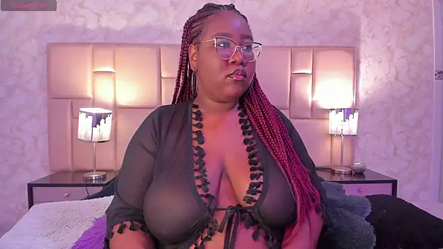 Darnellqueen online show from 5, 1, 2025