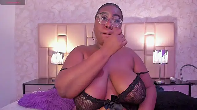 Darnellqueen online show from 18, 2, 2025