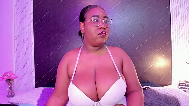 Darnellqueen online show from 1, 10, 2025