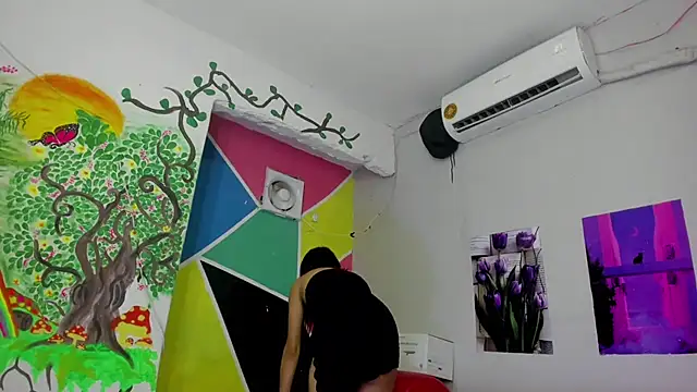 MarianaManzur online show from 28, 2, 2025