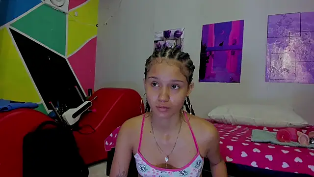 MarianaManzur online show from 6, 3, 2025