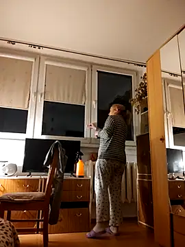 Snapshot of She-devilx chatting on 28, 10, 2025 She-devilx online show from 28, 10, 2025