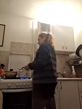 Snapshot of She-devilx chatting on 27, 11, 2025 She-devilx online show from 27, 11, 2025