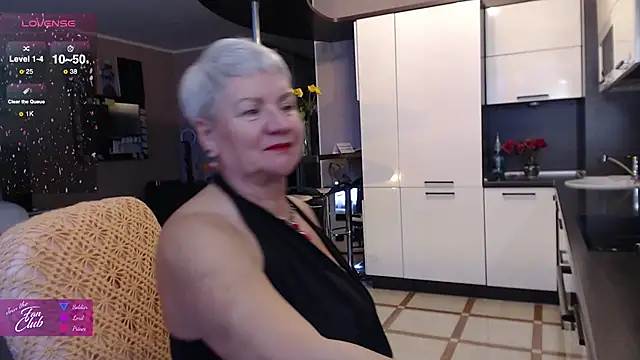 Snapshot of roxana_brooks chatting on 19, 11, 2025 roxana brooks online show from 19, 11, 2025