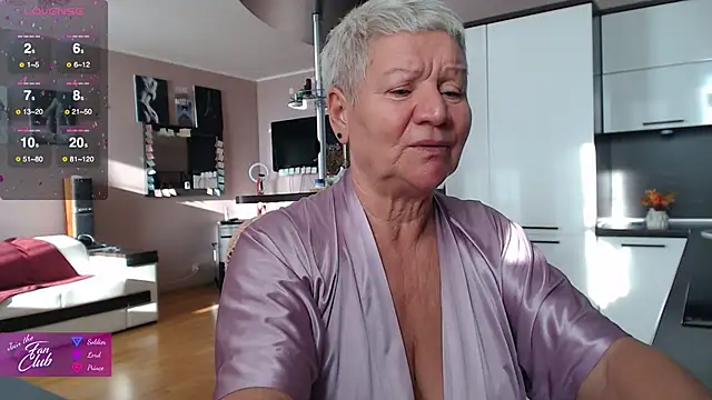 Snapshot of roxana_brooks chatting on 6, 2, 2026 roxana brooks online show from 6, 2, 2026