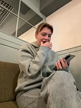 ValenciaShock online show from 2, 10, 2025