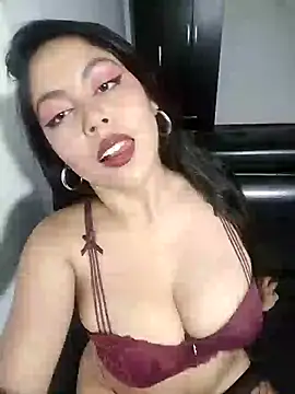 leah passion online show from 23, 12, 2024