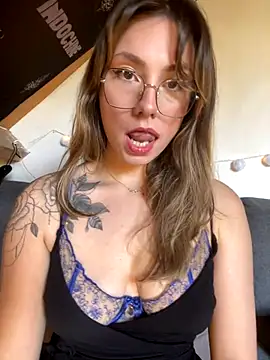 Snapshot of TalullaX chatting on 14, 10, 2025 TalullaX online show from 14, 10, 2025