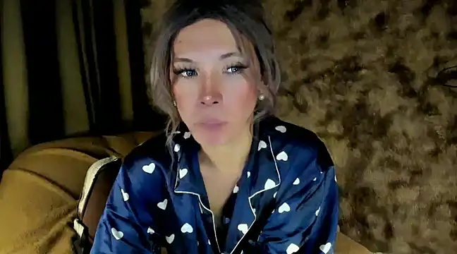 Snapshot of Rhianna_wilson chatting on 2, 3, 2025 Rhianna wilson online show from 2, 3, 2025