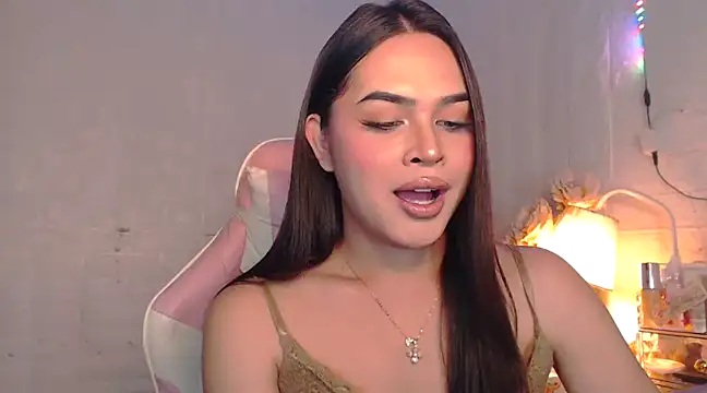 Ashely Lewis online show from 5, 2, 2025