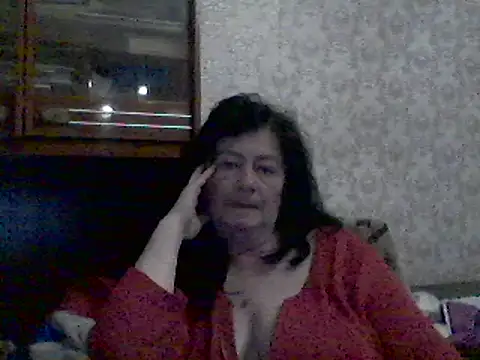 Snapshot of GypsiQueen2 chatting on 14, 2, 2025 GypsiQueen2 online show from 14, 2, 2025