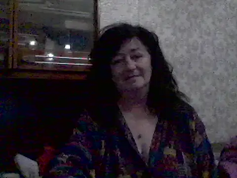 Snapshot of GypsiQueen2 chatting on 22, 2, 2025 GypsiQueen2 online show from 22, 2, 2025