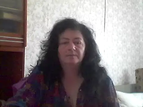 Snapshot of GypsiQueen2 chatting on 27, 2, 2025 GypsiQueen2 online show from 27, 2, 2025