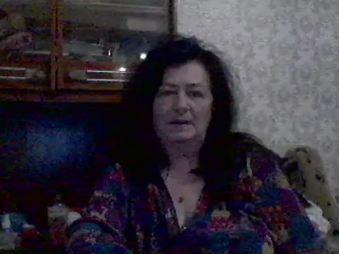 Snapshot of GypsiQueen2 chatting on 4, 3, 2025 GypsiQueen2 online show from 4, 3, 2025