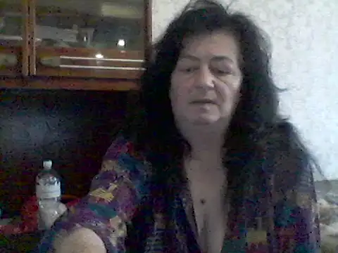 Snapshot of GypsiQueen2 chatting on 6, 3, 2025 GypsiQueen2 online show from 6, 3, 2025