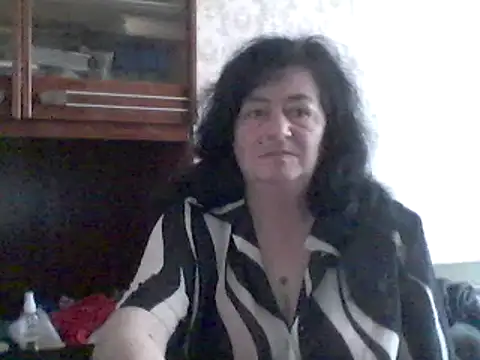 Snapshot of GypsiQueen2 chatting on 12, 3, 2025 GypsiQueen2 online show from 12, 3, 2025