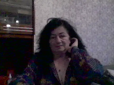Snapshot of GypsiQueen2 chatting on 14, 3, 2025 GypsiQueen2 online show from 14, 3, 2025