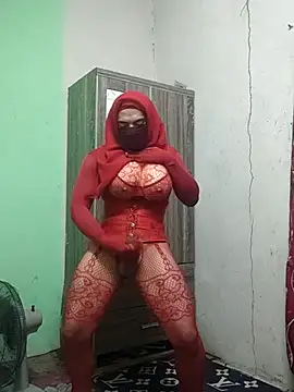 Snapshot of ElisyaHijabDoll chatting on 9, 7, 2026 ElisyaHijabDoll online show from 9, 7, 2026